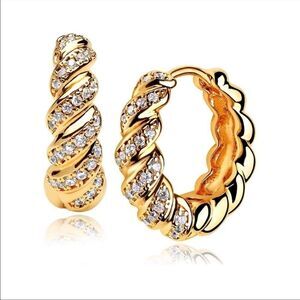 ✨Gold Dainty Huggie Hoop Earrings 18k CZ